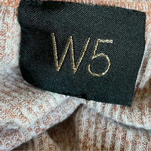 W5 Medium Metallic Rose Knit Blouse with Ruffle Hem and Button Front - Picture 3 of 5